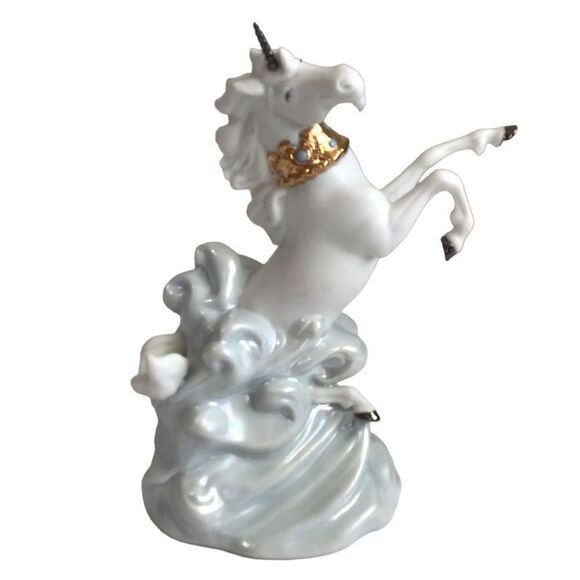 Vintage Hallmark Magical Unicorn Collection Boundless Spirit Ceramic Statue 1988 - Picture 2 of 11